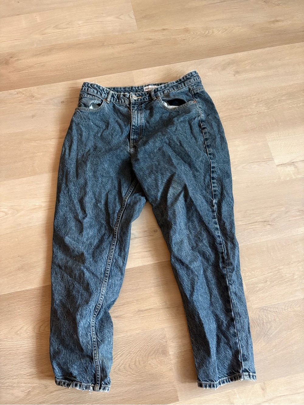 Classic Men's Dark Wash Blue Jeans